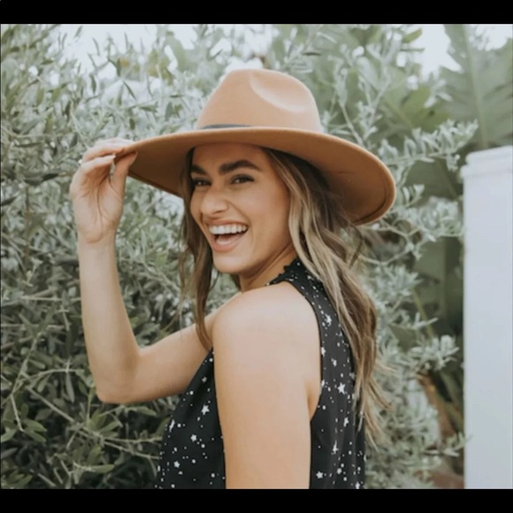 BLACK FEDORA HAT